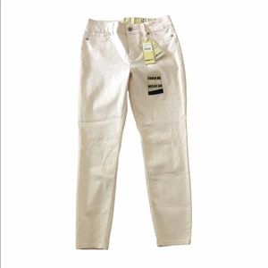 Juniors high waist jeans (9)